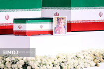 شبکه‌های تلویزیونی در پوشش مراسم تشییع تِم جداگانه دارند