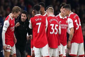 آرسنال صدر جدول لیگ جزیره را بازپس گرفت