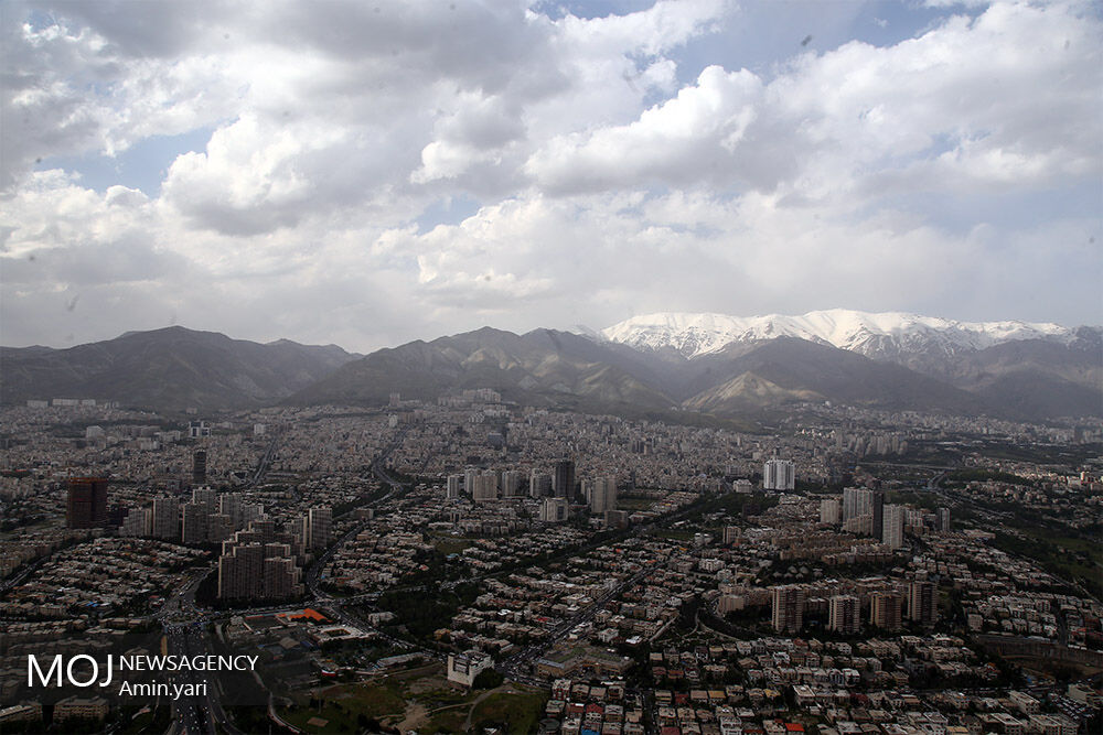 شهر تهران از فراز برج میلاد/کیفیت هوای تهران