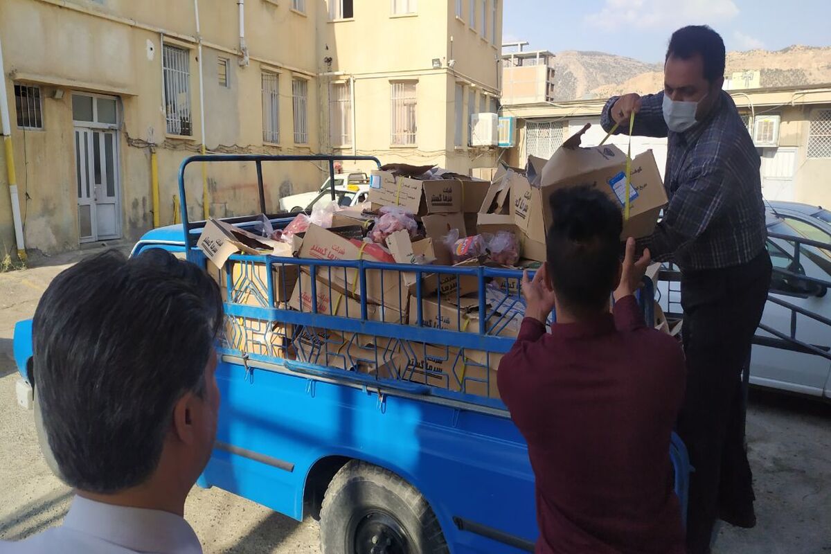 توزیع گوشت بین نیازمندان ایلام