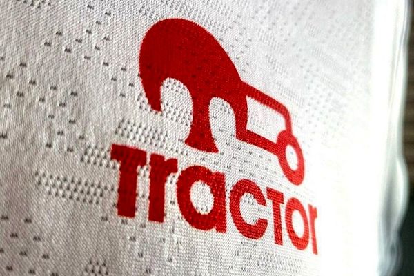 تساوی بدون گل تراکتور و ملوان در دیدار معوقه لیگ برتر