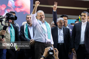 فرزند آذربایجانم و هرگز دروغ نخواهم گفت