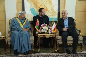 روابط ایران و عمان در چند سال اخیر، همواره نزدیک و حسنه بوده است
