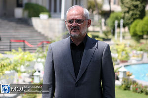 باید محتوای سند تحول را در آموزش و پرورش و جامعه تسری دهیم