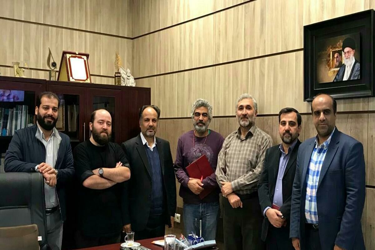 تقدیر از سروش صحت