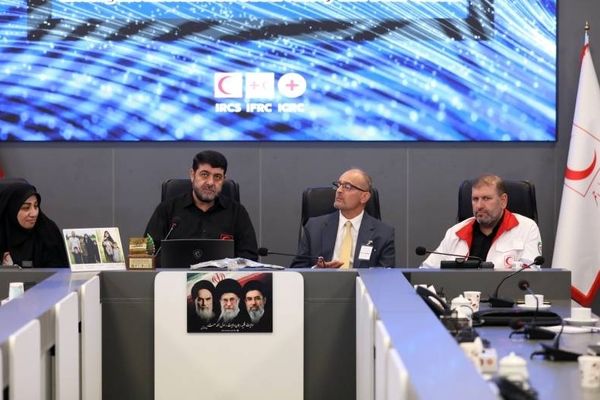 آزادسازی محموله دارویی کشتی توسکا برای بیماران دیالیزی حیاتی است