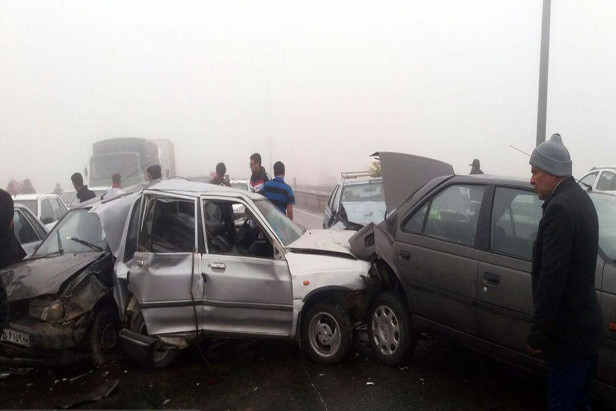 تصادف زنجیره ای