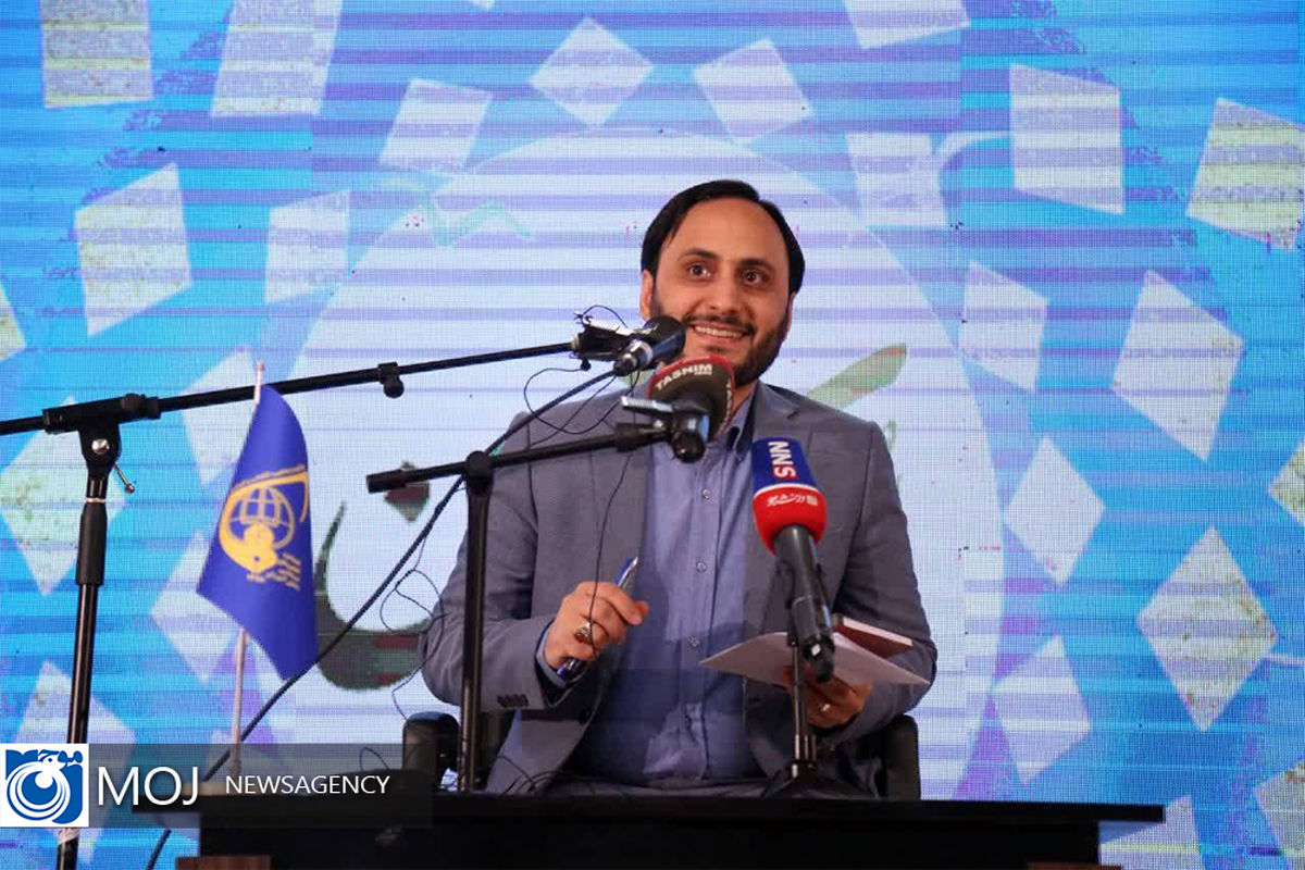 نشست اتحادیه انجمن‌ های اسلامی دانش‌ آموزان با حضور سخنگوی دولت