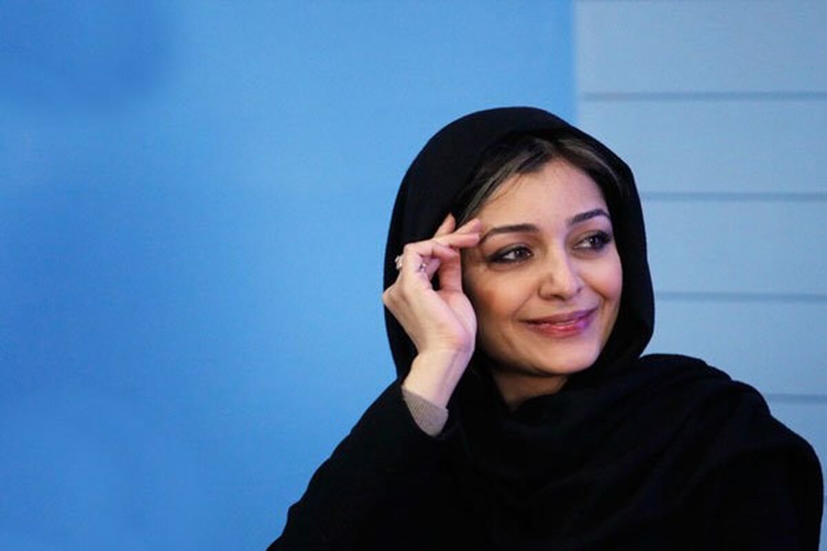 ساره بیات