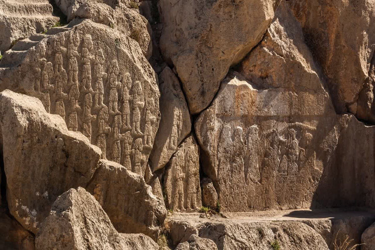 نقش برجسته کورانگون+فارس