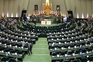تخلفات نیروگاه‌های سیکل ترکیبی و پالایشگاه‌ها منجر به آلودگی هوا شده است