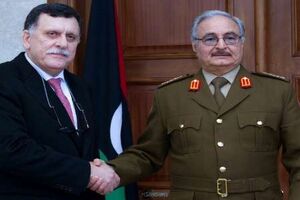  مکرون با دو شخصیت اصلی بحران لیبی دیدار می کند