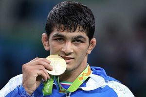 یزدانی و زارع در یک قدمی فینال / امامی و عموزاد شکست خوردند