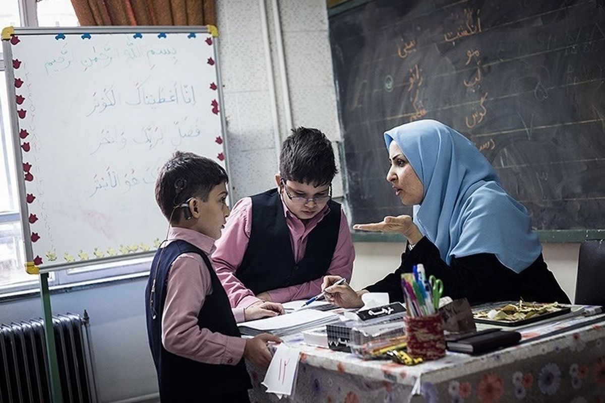  کودکان کم‌شنوا و ناشنوا 