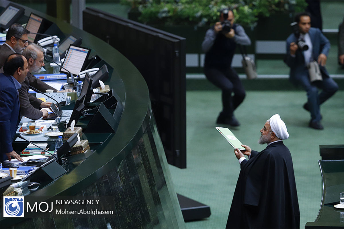تقدیم لایحه بودجه سال ۹۹ به مجلس توسط رییس جمهوری