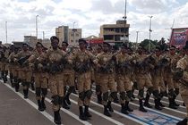 رژه روز ارتش در بندرعباس برگزار شد