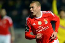 لیندلوف با منچستریونایتد پیش‌قرارداد بست