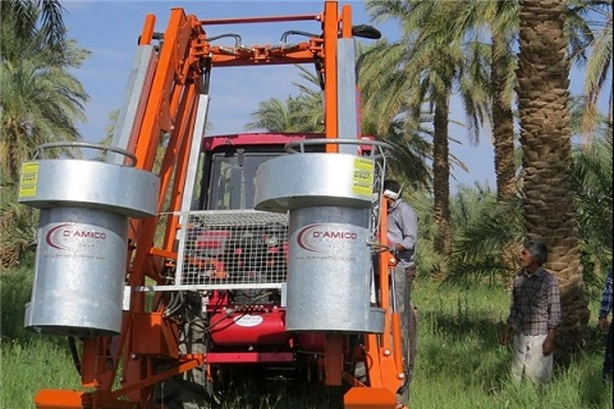 ماشین برداشت خرما