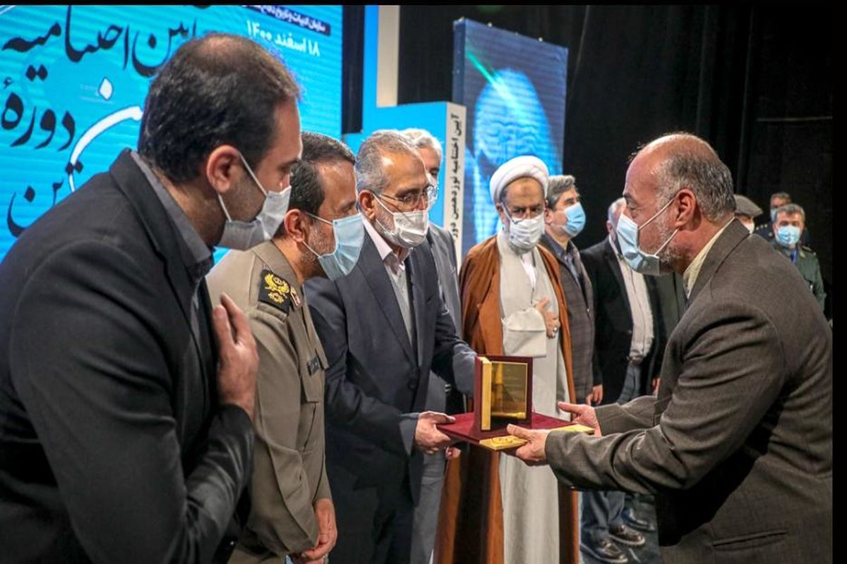 گیلانی فعال ترین نویسنده حوزه دفاع مقدس 