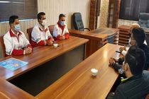 تجلیل رئیس جمعیت هلال احمر شهرستان خاتم ار داوطلبان هلال احمر