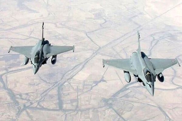 انگلیس و فرانسه به یک انبار سلاح منتسب به داعش در سوریه حمله کردند