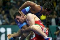 جامعه کشتی کرمانشاه را خیلی بزرگ است/ فدراسیون کشتی نگاه ویژه‌ای  داشته باشد