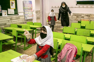 تست کرونای بیش از ۱۵۰۰ نفر، دانش‌آموز خراسان رضوی مثبت شده است