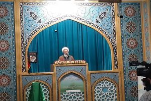 با مفسدان اقتصادی قاطعانه برخورد شود