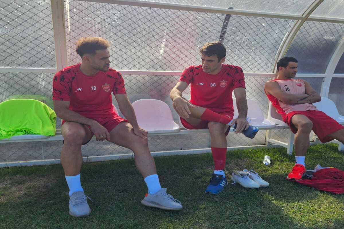 اوستون اورونوف در تمرینات پرسپولیس