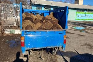 توقیف یک دستگاه خودرو حامل خاک پیت قاچاق در اردبیل 