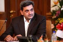 تعیین تکلیف مدیرعامل بانک شهر در حال پیگیری است/ با رشوه گیری در شهرداری برخورد می کنیم