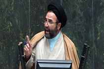 اگر رانت و فسادی در بورس وجود دارد، مسئولان باید نظارت کنند