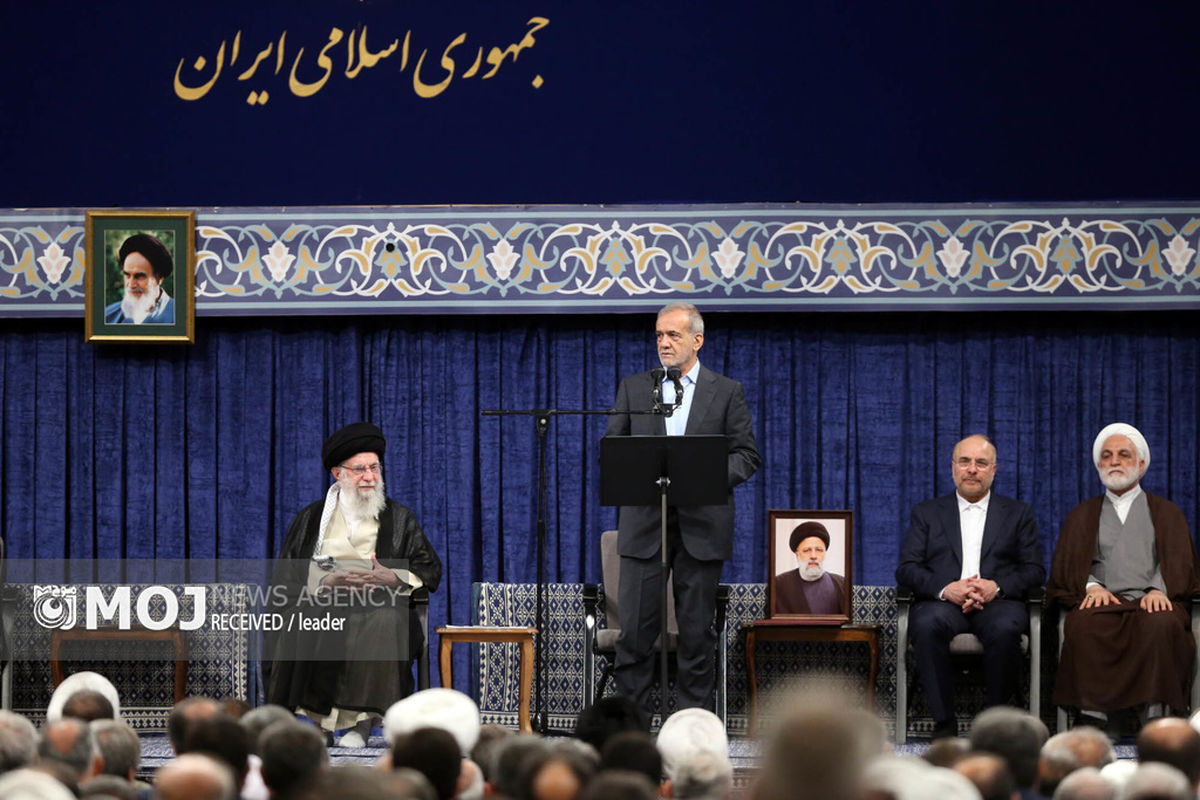 مراسم تنفیذ حکم چهاردهمین دوره ریاست جمهوری اسلامی ایران‌