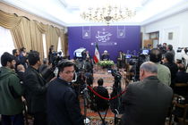 نشست خبری رئیس جمهور در تبریز حاشیه ساز شد