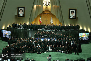 تعدادی از نمایندگان با فرمانده سپاه تهران دیدار کردند