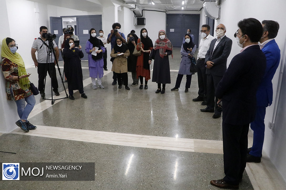 بازدید اصحاب رسانه از مراحل نوسازی گنجینه موزه هنر‌های معاصر