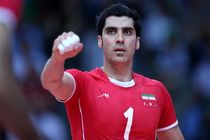 به اشتباهات خودمان باختیم