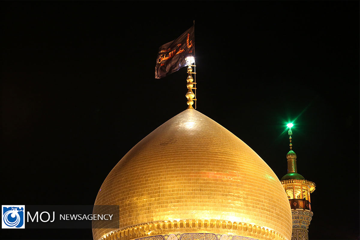 عزاداری شب شهادت امام رضا (ع) در حرم حضرت معصومه (س)