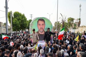 شهید سعید آذربادگان در گلزار شهدای بندرعباس آرام گرفت