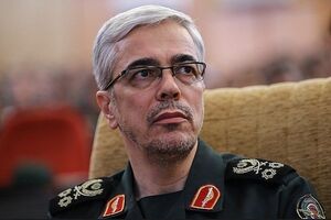 وزیر دفاع انتصاب ریاست ستادکل نیروهای مسلح را تبریک گفت