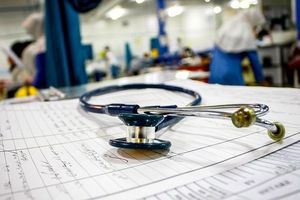 زنگ خطر مهاجرت پزشکان متخصص به صدا درآمد! / موج مهاجرت هر روز ابعاد تازه‌تری پیدا می‌کند