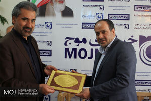 بازدید شهردار منطقه 10، مدیر کل بهزیستی و مدیر عامل ساماندهی ناژوان از دفتر خبرگزاری موج اصفهان