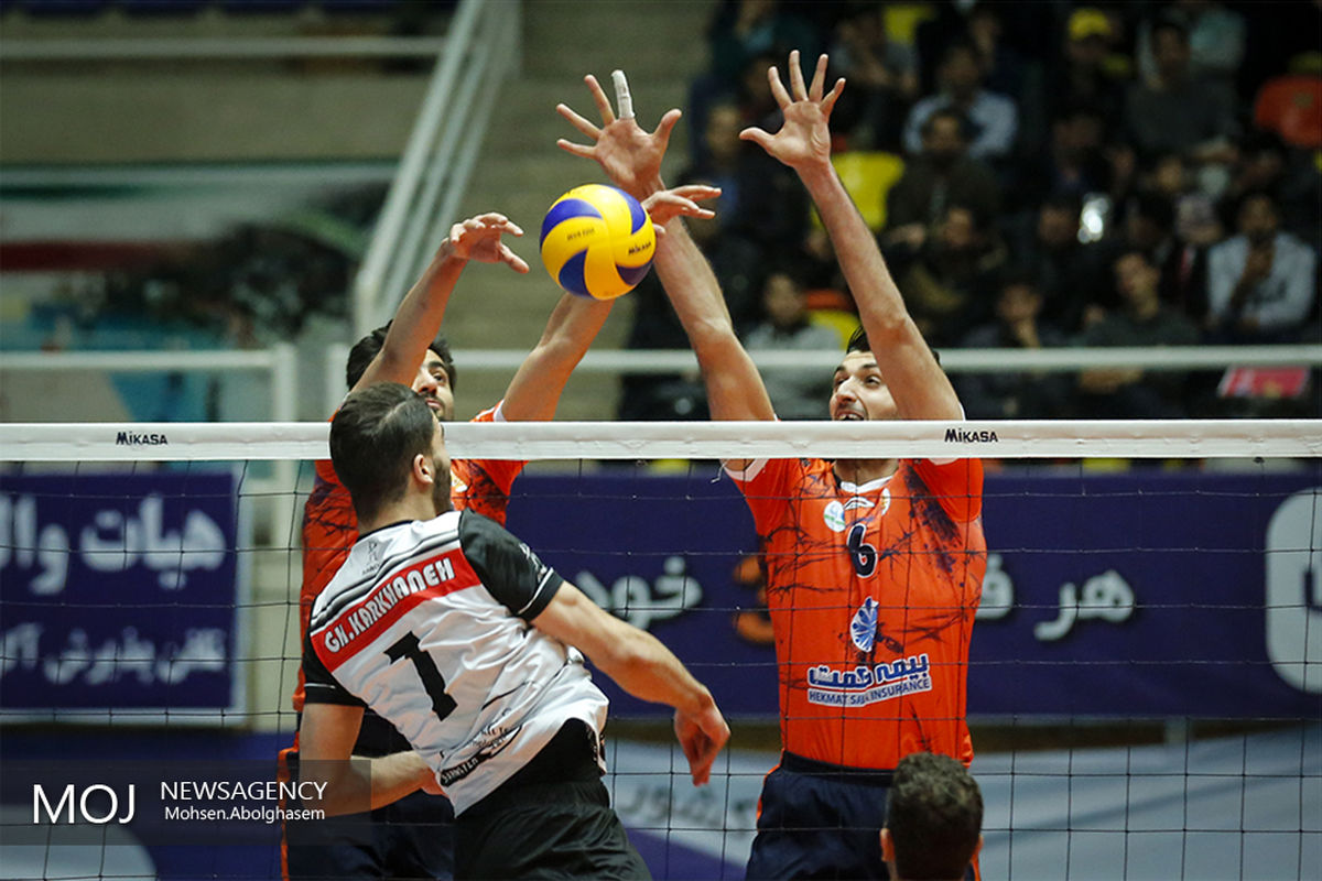 دیدار تیم های والیبال بانک سرمایه و سایپا