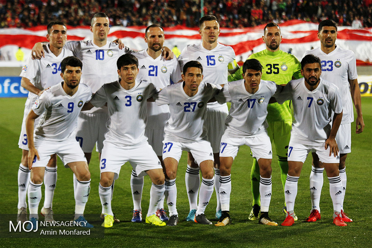 دیدار تیم های فوتبال پرسپولیس ایران و پاختاکور ازبکستان