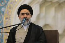 زیارت اباعبدالله(ع) کار توبه نصوح را می کند