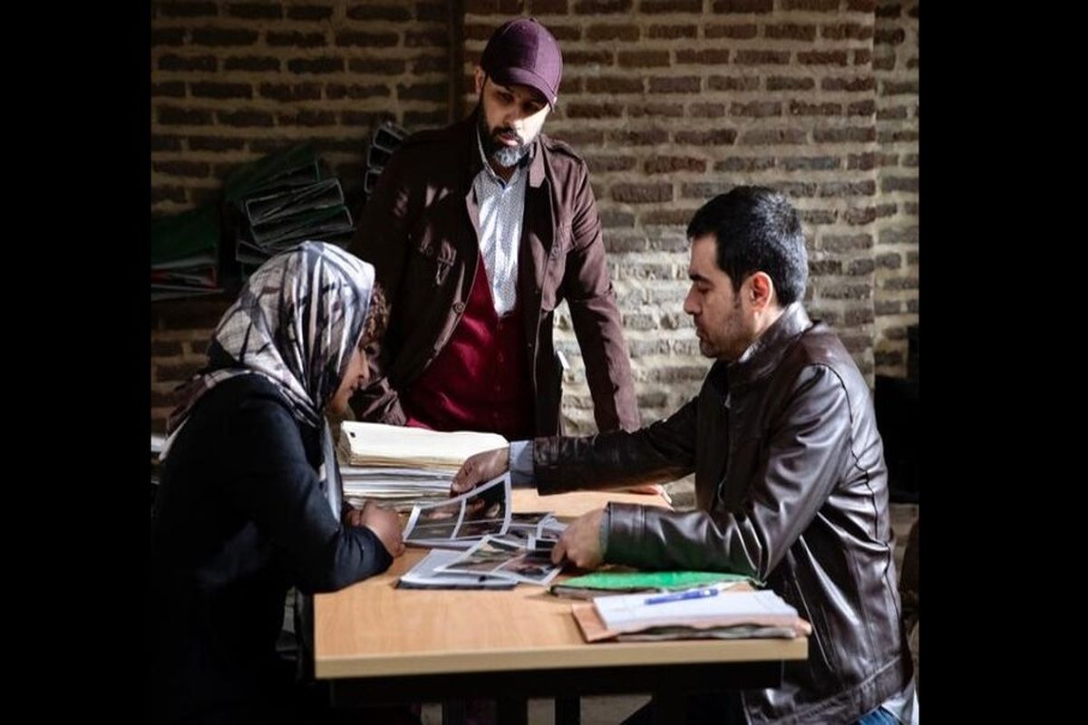 خورشید همچنان می‌درخشد