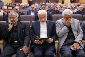 عارف در مراسم ختم خیر مدرسه ساز حضور یافت