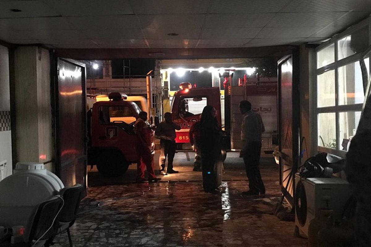 تخلیه خوابگاه ریحانه علوم پزشکی هرمزگان در پی آتش سوزی