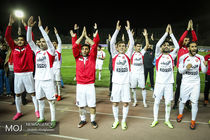 دیدار تیم های فوتبال پرسپولیس تهران و نفت تهران