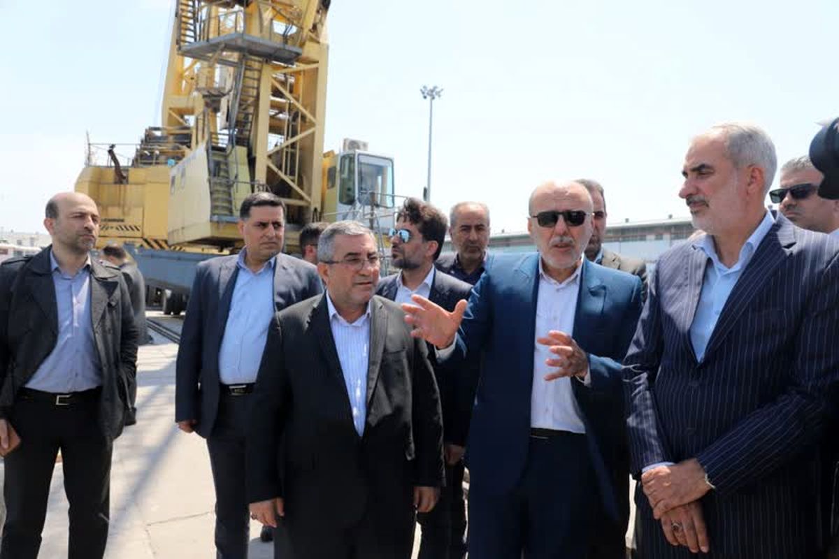 استاندار مازندران در بازدید از بندر نوشهر